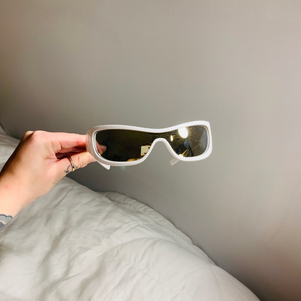 Le Specs x Adam Selman Sunglasses - Picture 3 of 8